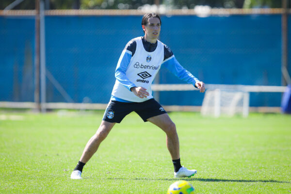 Grêmio tem 10 jogadores com final de contrato em dezembro; veja as situações