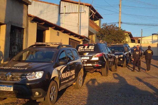 Quatro pessoas são presas em Minas Gerais como suspeitas de envolvimento na morte de médico gaúcho