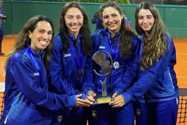 Seleção Brasileira conquista o vice no Sul-Americano Sub-16 de tênis com gaúcha de Bento Gonçalves na equipe