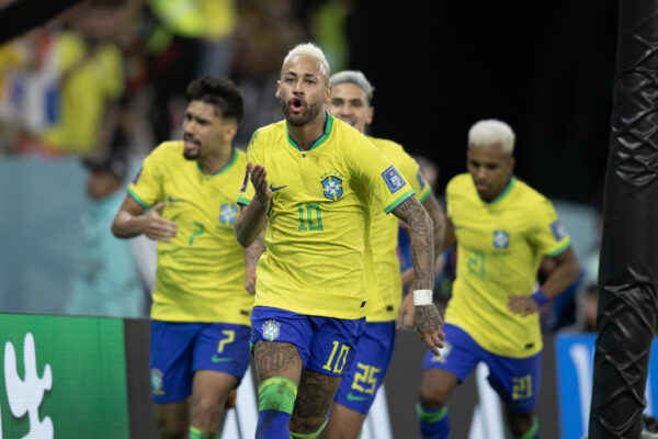 Neymar pode se tornar maior artilheiro da Seleção Brasileira; veja ranking