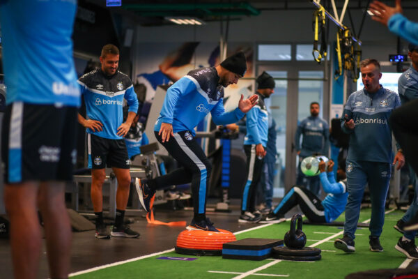 Chuvas alagam CT Luiz Carvalho e Grêmio muda cronograma de treinamento