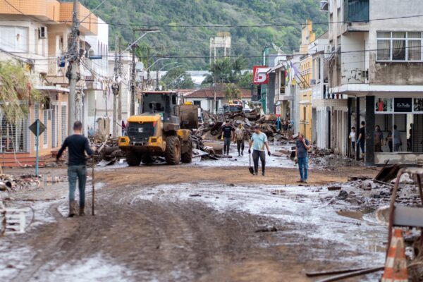 INSS antecipa pagamentos em cidades do Rio Grande do Sul afetadas por enchentes