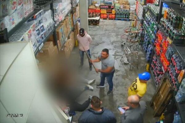 Supermercado da Região Metropolitana firma acordo milionário após caso de tortura