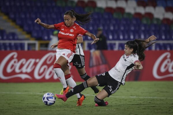 Gurias Coloradas garantem vaga nas semifinais da Libertadores após dominar Colo-Colo