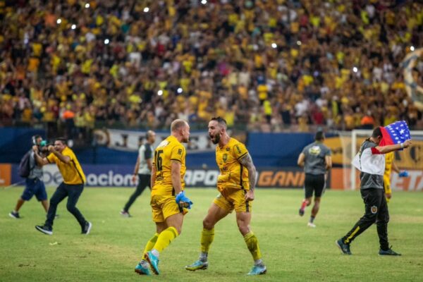 Amazonas FC conquista acesso para Série B, sob comando de Luizinho Vieira