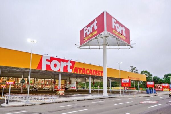 Fort Atacadista de Caxias do Sul oferece mais de 200 vagas de empregos em diversas áreas