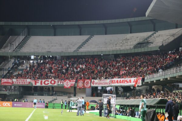 Coritiba provoca o Inter nas redes sociais