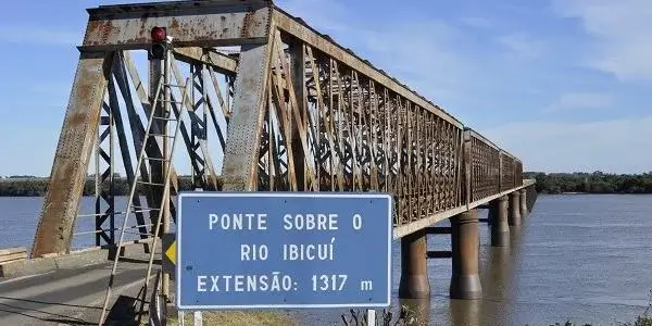 Ponte sobre o Rio Ibicuí será interditada por conta do aumento do nível da água