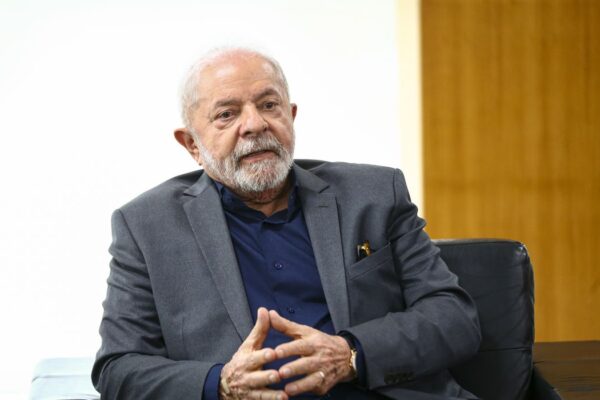 Presidente Lula faz apelo à ONU por intervenção humanitária na região de conflitos entre Israel e Hamas