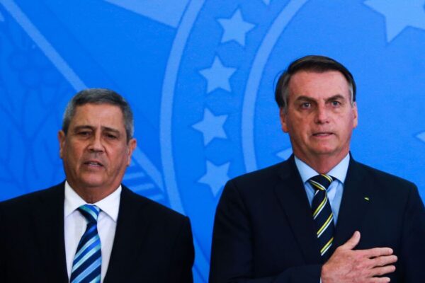 TSE inicia julgamento de ações contra Bolsonaro e Braga Netto