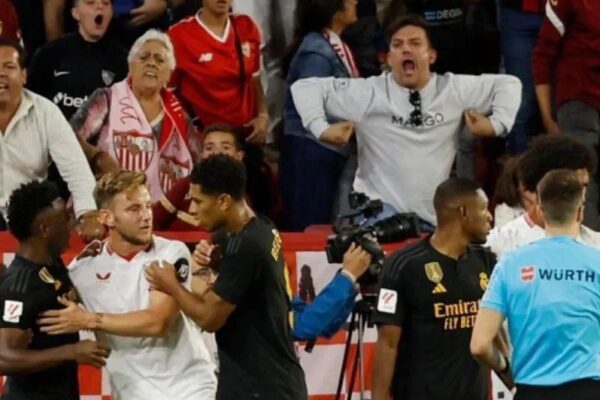 Sevilla comunica que expulsou e denunciou torcedor que fez gestos racistas em partida contra o Real Madrid