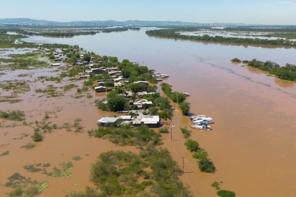 Canoas declara situação de emergência após chuvas e cheia de rios