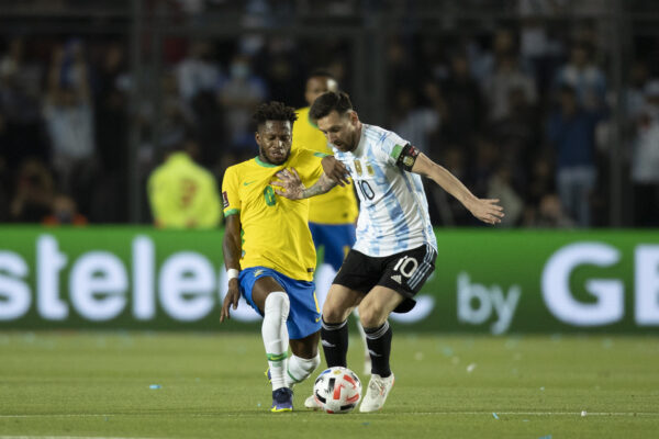 O retrospecto de Messi contra a seleção brasileira