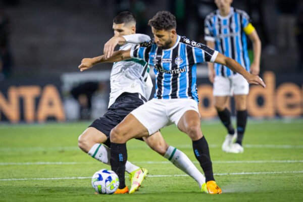 Grêmio confirma lesão de dois atletas