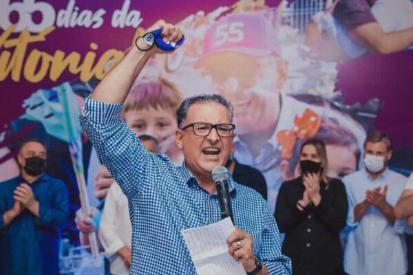 Por decisão do TRF-4, prefeito de Canoas é novamente afastado do cargo