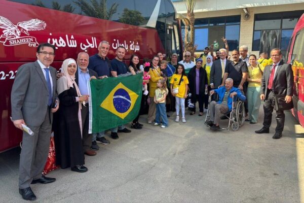 Governo Federal repatria mais de 30 brasileiros da Cisjordânia