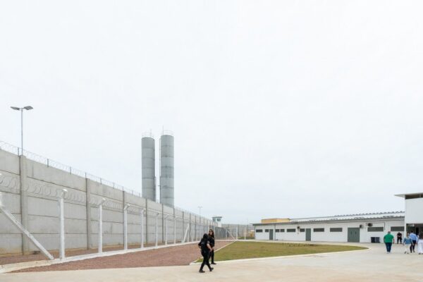 Rio Grande do Sul inaugura nova penitenciária em Charqueadas com capacidade de 1.650 presos