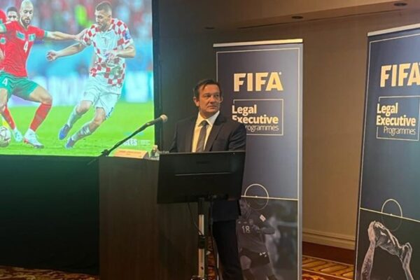 Advogado gaúcho participa de seminário da Fifa sobre direito esportivo