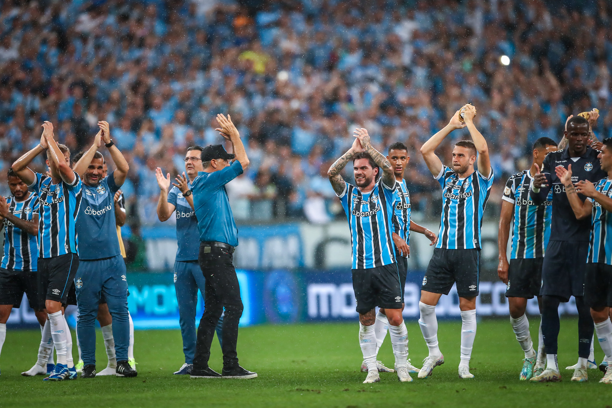 Grêmio define compra de atacante emprestado ao clube - O Bairrista