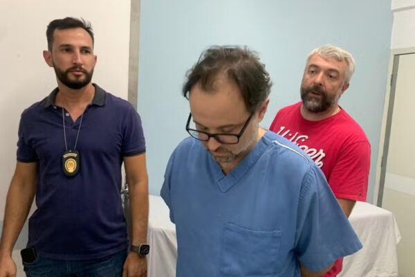 Médico suspeito de causar morte de pacientes no RS é preso em São Paulo