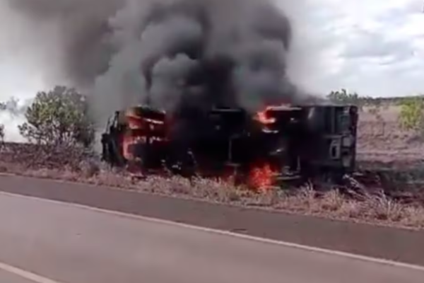 Caminhão do Exército brasileiro explode na fronteira com a Guiana e deixa feridos