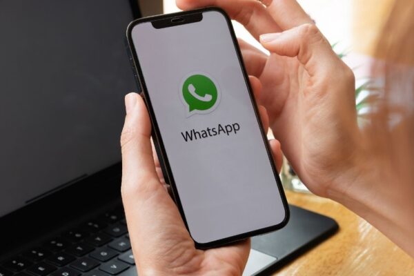 WhatsApp lança opção de mensagens de voz de reprodução única