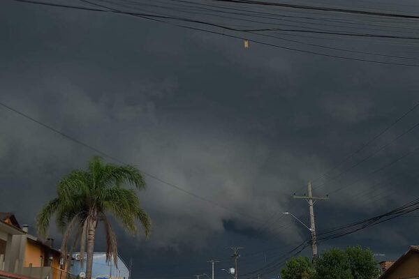 Temporal causa estragos em diversas regiões do RS