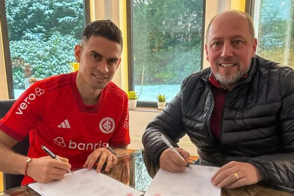 Inter anuncia contratação de Rafael Borré