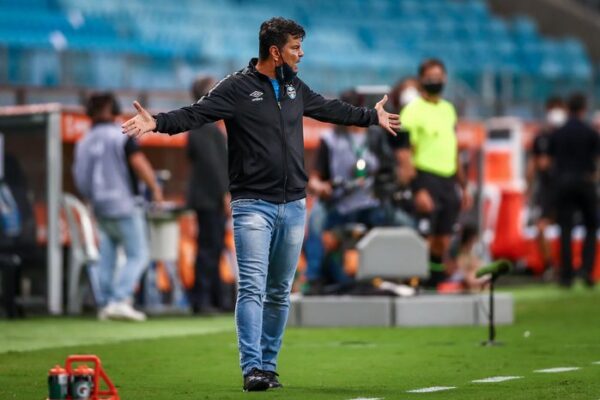 Alexandre Mendes vai treinar o Grêmio diante do Ypiranga pelo Gauchão Ipiranga