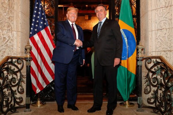 Jair Bolsonaro transferiu R$ 800 mil para conta nos Estados Unidos antes de tentativa de golpe de Estado, aponta PF