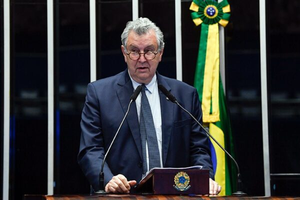 Mauro Cid apontou senador Heinze como membro de grupo que defendeu fraude eleitoral e intervenção militar após eleições de 2022