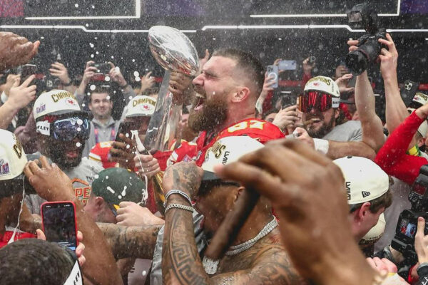 Chiefs vence 49ers em virada emocionante na NFL e conquista bicampeonato