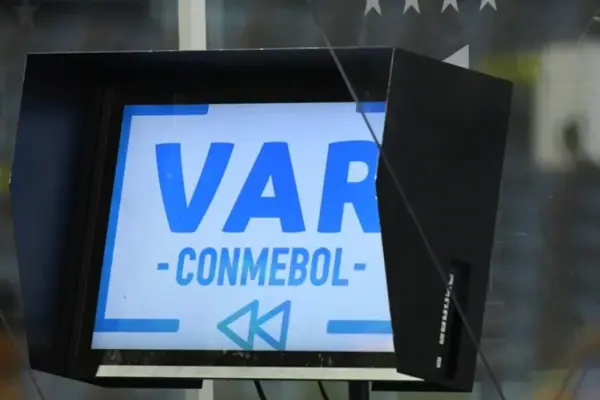 Conmebol vai transmitir decisões do VAR ao vivo em partidas