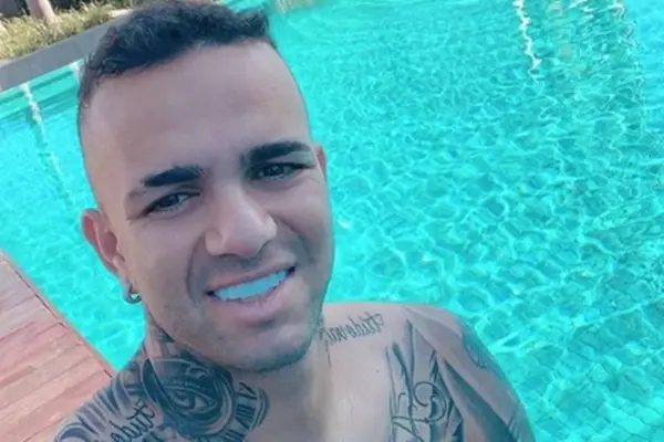 Criadora de conteúdo divulga conversas com Luan, ex-Grêmio, e chama o jogador de ‘fuleiro’