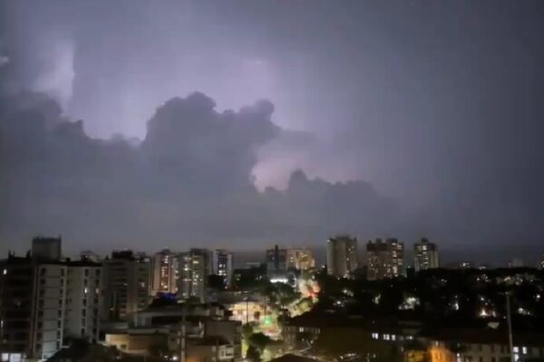 Tempestade no Rio Grande do Sul deixa mais de 1 milhão de clientes sem luz nesta quinta-feira