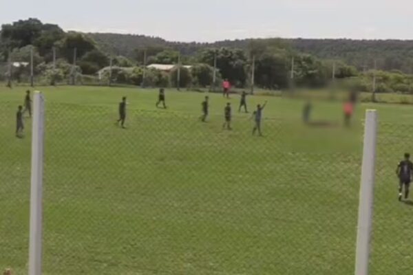 Jovem morre ao desmaiar durante partida de futebol em Cacequi