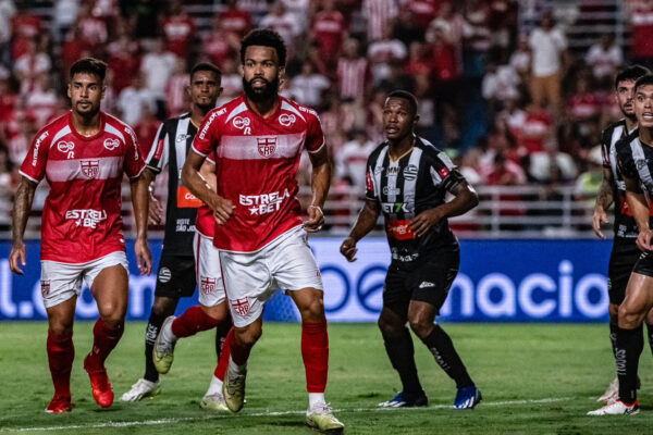 Falcão, ex-Ypiranga, passa por situação peculiar em jogo da Copa do Brasil e confirma urgência intestinal