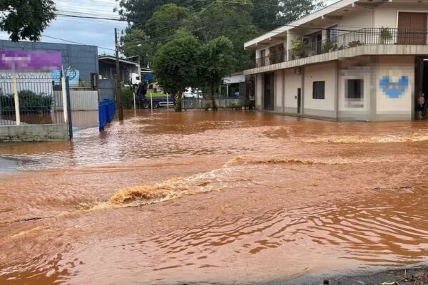 Chuva no Rio Grande do Sul causa danos em diferentes regiões