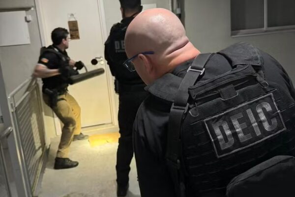 Polícia realiza operação contra facções criminosas em Portugal e quatro estados brasileiros, incluindo o RS