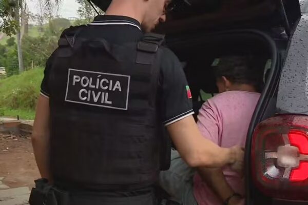 Polícia descobre pedreira clandestina onde trabalhadores recebiam crack como pagamento em Taquara