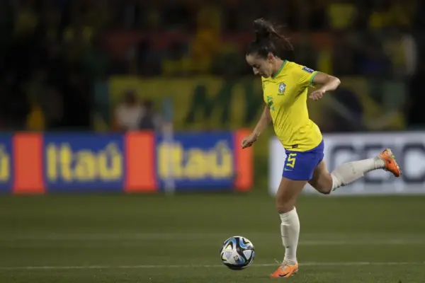 Jogadora da Seleção Brasileira, Luana Bertolucci comunica diagnóstico de Linfoma de Hodgkin