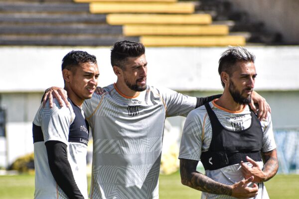 The Strongest prepara intensidade contra o Grêmio na primeira rodada da Libertadores: “Temos que encurralá-los desde o início”