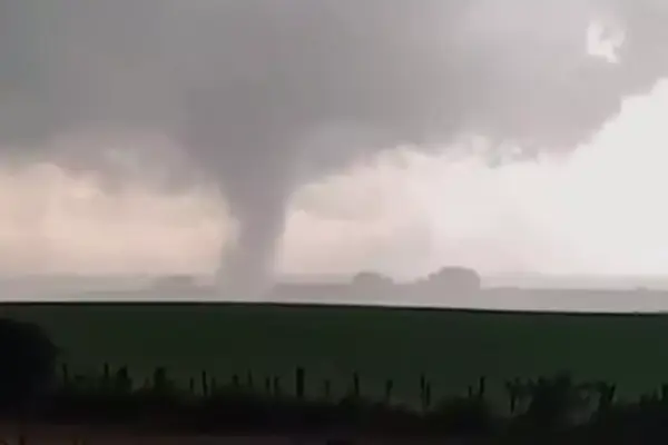 Tornado é registrado em São Martino da Serra durante o final de semana