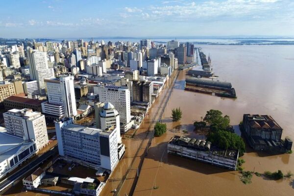 Guaíba terá elevação nesta semana em Porto Alegre mas cenário será diferente de maio, alerta MetSul