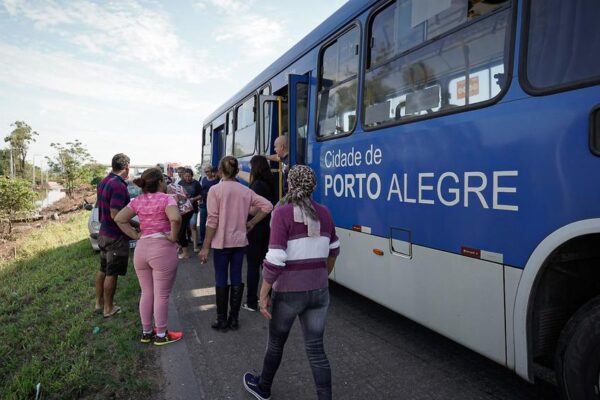 Porto Alegre deve ter 90% da frota de ônibus operando a partir de quinta-feira