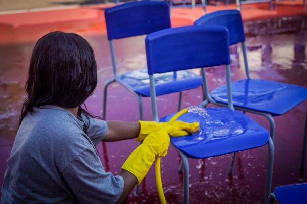 Quase sete mil estudantes seguem sem aulas após as enchentes que atingiram o RS