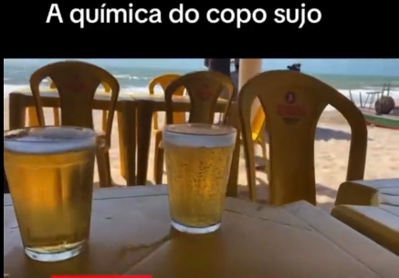 Especialista explica como identificar um copo sujo de cerveja com uma simples observação; assista