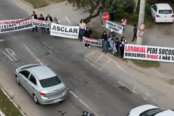 Domingo marcado por novo protesto de moradores do Laranjal em busca de ações contra inundações