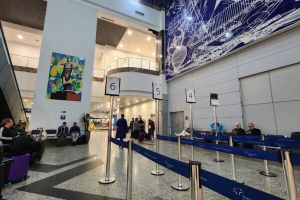 Aeroporto Salgado Filho retoma operações de embarque e desembarque
