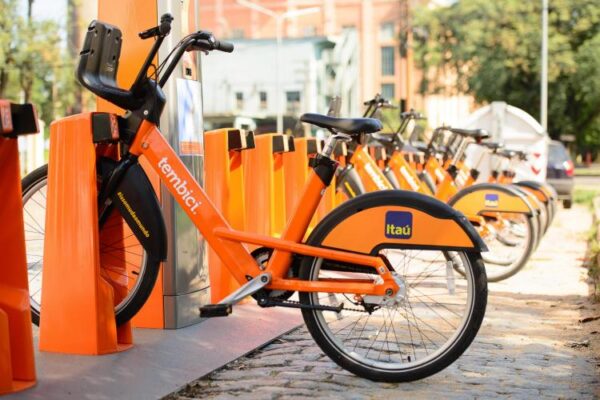 BikePOA reinicia operações em Porto Alegre após enchentes